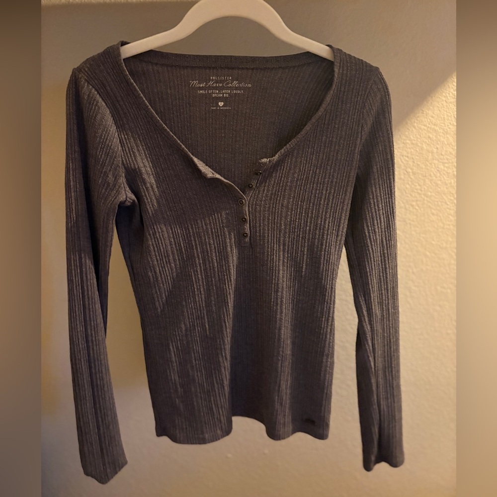 Hollister Charcoal Long Sleeve Ribbed Top